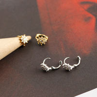 18K Vergoldete 925 Sterling Silber Schnelle Lieferung Runde Blumen-Zirkon-Creolen Minimalistische Ohrringe