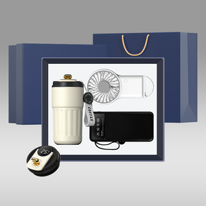 Luxuriöses 3-in-1 Becher-Ventilator-Powerbank-Geschenkset mit Logo für Unternehmen, Geschäftsbüro-Set, Firmengeschenkset - Product Image 4