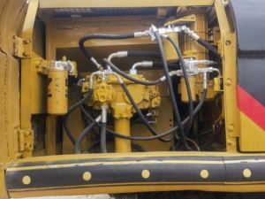 Excavadora Caterpillar Usada para 329DL/329D2/320B con Motor y Caja de Cambios Cummins - Precio Bajo en Oferta, Disponible en Stock - Product Image 6