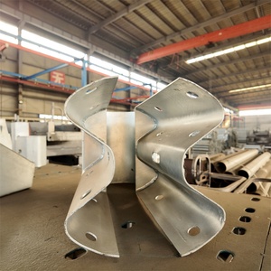 Barriera Stradale a Doppia Trave <span class=keywords><strong>W</strong></span> Zincata a Caldo di Alta Qualità, Prezzo Conveniente per Materiali di Costruzione Stradale - Product Image 4