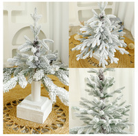 Fabrik-3D-Voll-PE-Beflockter Weihnachtsbaum mit Massivholzsockel 75-145cm Beschneiter Weihnachtsbaum für Heim- und Feiertagsdekoration