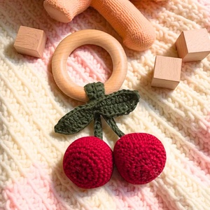 Hochet pour bébé en crochet, <span class=keywords><strong>anneau</strong></span> <span class=keywords><strong>de</strong></span> <span class=keywords><strong>dentition</strong></span> doux et ludique en forme <span class=keywords><strong>de</strong></span> fruits d'été (<span class=keywords><strong>Fraise</strong></span>, Citron, Myrtille, Raisin) - Product Image 3