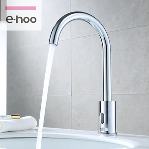 Grifo <span class=keywords><strong>de</strong></span> baño <span class=keywords><strong>de</strong></span> un solo grifo grifos <span class=keywords><strong>de</strong></span> lavabo elegantes grifo inteligente <span class=keywords><strong>con</strong></span> <span class=keywords><strong>sensor</strong></span> <span class=keywords><strong>de</strong></span> <span class=keywords><strong>movimiento</strong></span> - Product Image 4