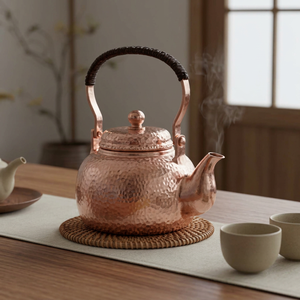 กาน้ำชาทองแดงแบบจีนโบราณพร้อมฝาปิด ด้ามจับโลหะ ทนความร้อน - Product Image 1