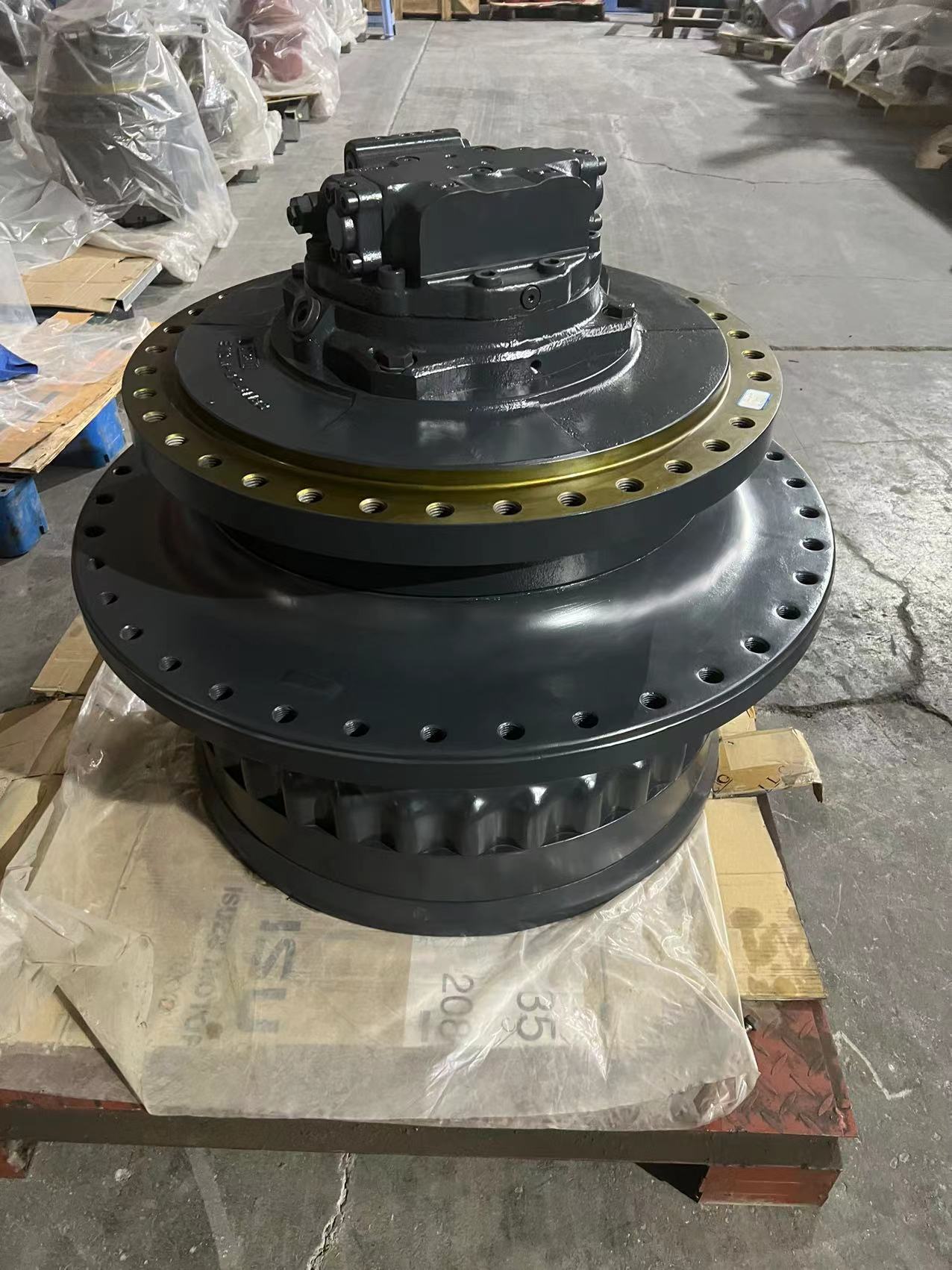 KYB Hydraulic Travel Motors - Reliable Performance & Durability