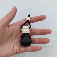 Flacon en verre pour parfum de voiture noir mat de 8 ml, pendentif pour huile essentielle, diffuseur d'air pour voiture, flacons vides pour diffuseur suspendu pour voiture