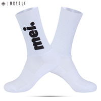 Chaussettes de sport Mcycle Crew blanches, aérodynamiques, sans couture, antidérapantes, respirantes, séchage rapide, imprimées, personnalisées pour le cyclisme estival