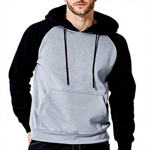 <span class=keywords><strong>Felpa</strong></span> <span class=keywords><strong>con</strong></span> Cappuccio da Uomo <span class=keywords><strong>con</strong></span> Logo Ricamato Frontale e Motivo a <span class=keywords><strong>Cuore</strong></span>, Prodotta in Cina - Product Image 1