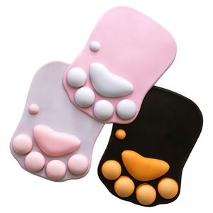 Tapis de souris de <span class=keywords><strong>jeu</strong></span> en mousse à mémoire de silicone souple Anime mignon patte de chat Support de repose-poignet confortable pour une utilisation au bureau - Product Image 5