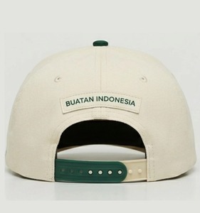 Casquette Snapback Premium Blanche Brodé(e) à 6 Panneaux en Toile Réglable Unisexe – Accessoire de Mode Urbaine Moderne - Product Image 4