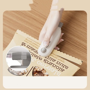 Smart Home Mini Sealing <b>Machine</b> Handheld Heated Portable Recharge Food <b>Bag</b> <b>Sealer</b> Household Magnetic Packaging Cut Seal Dual Use - Product Image 3