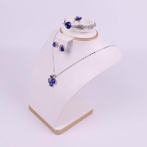 Présentoir à bijoux en cuir PU haute qualité pour pendentifs, bracelets, bagues, boucles d'oreilles, colliers - Modèle petites/moyennes tailles - Product Image 2