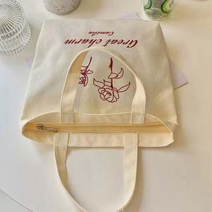 Sac fourre-tout en toile recyclée écologique avec logo personnalisé, petit sac de shopping mignon avec taille imprimée pour un usage quotidien - Product Image 2