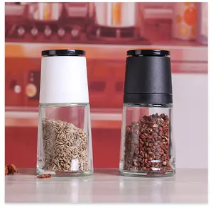 New style kitchen seasoning bottle Japanese pepper grinder manual pepper powder grinding bottle