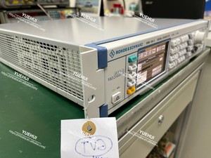 Rohde & Schwarz SMA100A 9kHz - 6GHz generatore di segnale analogico _ 103071-aV YH1 - Product Image 4