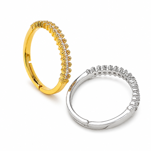 Anello Aperto Intrecciato di Tendenza per Donne, Gioiello Minimalista da Dito - Product Image 1