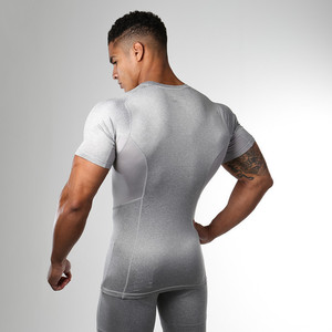 T-shirt aderente a maniche corte da uomo con scollo rotondo e Skinny a mezza manica tinta unita t-shirt bianca e nera - Product Image 2