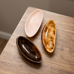 Assiette de service ovale décorative en résine, faite à la main, polie, style américain, couleur unie, compatible lave-vaisselle et micro-ondes, idéale pour les cadeaux - Product Image 1