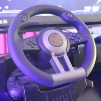 Machine de course d'intérieur VR à 3 écrans Simulateur de voiture 3D Volant en métal de course dynamique à trois axes pour le centre commercial Simracing