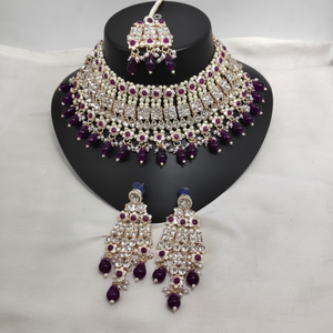 Parure de bijoux ethniques de mariée en laiton plaqué or, zircon et Kundan, comprenant collier ras-du-cou, boucles d'oreilles pendantes et tikka, de haute qualité, idéale pour fiançailles, cadeaux et fêtes - Product Image 2