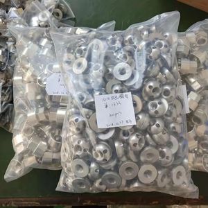 น็อตกันขโมยสแตนเลส M8 สี่รู ขัดเงา ป้องกันสนิม สำหรับไฟ LED พ็อดไลท์ (ใช้ในงานด้านสุขภาพ) - Product Image 6