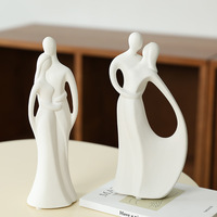 Statue de couple amoureux en céramique blanche faite à la main, figurine cadeau anniversaire Saint-Valentin, sculpture Art Déco pour table