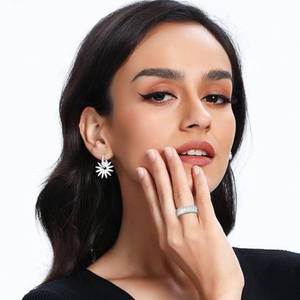 RFJEWEL 2026 Nuevo Anillo de Latón de Alta Calidad con Circonita Cúbica de Corte Princesa, Estilo Hiphop de Lujo, Joyería de Moda Unisex, Plateado/Dorado - Product Image 1