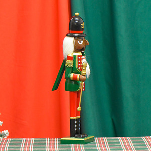 40CM Bâton Royal en bois à face noire <span class=keywords><strong>Casse</strong></span>-<span class=keywords><strong>Noisette</strong></span> en bois massif Pièce décorative Artisanat Décoration de Noël Cadeau Père Noël - Product Image 5