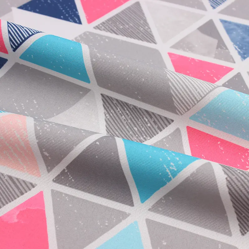 ผ้า320D พิมพ์ลายสามเหลี่ยมผ้าแทสแลนโพลีเอสเตอร์หลากสี