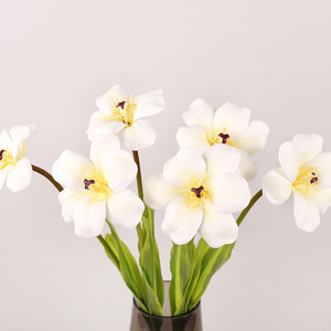 ดอกทิวลิปยิ้มแย้มประดิษฐ์ ขนาด 55 ซม. ทำจากพลาสติก PU คุณภาพสูง เหมาะสำหรับตกแต่งงานแต่งงานและบ้าน - Product Image 2