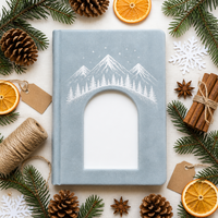 Carnet A5 personnalisé pour cadeau de Noël, bleu-gris, avec couverture rigide en papier découpé motif montagne, finition suédée, 80 feuilles, reliure filigranée avec ruban