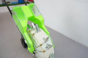 Machine <span class=keywords><strong>à</strong></span> semer et fertiliser manuelle <span class=keywords><strong>à</strong></span> 14 dents <span class=keywords><strong>à</strong></span> espacement réglable, idéale pour la plantation d'arachides - Vente chaude - Product Image 4