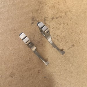 Número <span class=keywords><strong>de</strong></span> Pieza 27103R Looper l AK3700F Máquina <span class=keywords><strong>de</strong></span> <span class=keywords><strong>Coser</strong></span> Flecos para Alfombras, Máquina <span class=keywords><strong>de</strong></span> <span class=keywords><strong>Coser</strong></span> Bordes <span class=keywords><strong>de</strong></span> Alfombras <span class=keywords><strong>de</strong></span> Doble Aguja - Product Image 2