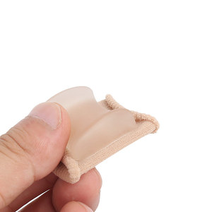 Miếng Đệm Ngón Chân Không Trơn Trượt Silipos Với Ống Bọc Ngón Chân Co Giãn Thoải Mái Để Điều Chỉnh Các Ngón Chân Chồng Chéo - Product Image 2
