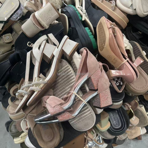 S14 Venta al por Mayor de Productos de Buena Calidad, <span class=keywords><strong>Zapatos</strong></span> Usados Baratos, Sandalias Mixtas <span class=keywords><strong>para</strong></span> <span class=keywords><strong>Mujer</strong></span>, <span class=keywords><strong>Zapatos</strong></span> de Segunda Mano a Bajo Precio Universal - Product Image 2