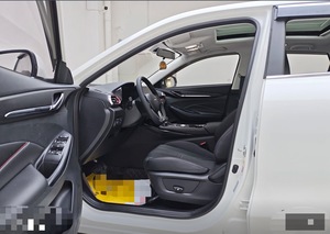 Changan <span class=keywords><strong>Auchan</strong></span> X5 1.5T DCT 2021, SUV intermédiaire de grande taille, intérieur haut de gamme, sièges en cuir, toit ouvrant panoramique, pneus de luxe, 5 places - Product Image 5