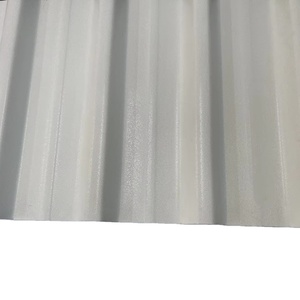 Tôles de toiture ondulées en PVC résistantes à la chaleur, durables et imperméables pour les écoles - Product Image 1