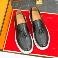 Mocassins à pampilles pour hommes, en cuir PU tissé et gaufré, bout rond, semelle épaisse blanche, style décontracté urbain, noir, marron, tailles 38-45