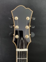 Guitare électrique jazz personnalisable Yunzhi de 15 pouces, corps creux artisanal avec touche en ébène et érable strié pour lutier