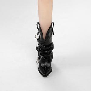 Stivaletti da <span class=keywords><strong>Donna</strong></span> alla Moda a Metà Polpaccio Stile Cowboy con Punta Sottile Tacco <span class=keywords><strong>Basso</strong></span> a Blocco e Fibbia ad Anello Metallica Western con Design Rialzante - Product Image 3