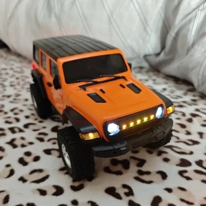 Voiture télécommandée 1/18 RC SJY-AX8560 RTR, étanche, avec éclairage LED, pour escalade tout-terrain, camion de jouet en métal, cadeau - Product Image 6