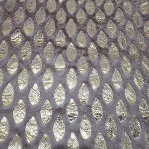 DDP Reciclado Estampado <span class=keywords><strong>en</strong></span> caliente Hoja Forma de hoja Tela de lana barata Nuevo diseño Tela de terciopelo de poliéster de felpa - Product Image 2