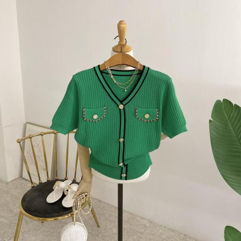 สีเขียว