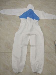 Tuta Protettiva Monouso di Alta Qualità, Classica e Base, CE Cat 3 Tipo 5/6, Impermeabile, Traspirante, Bianca con Cappuccio, in Microporo - Product Image 6