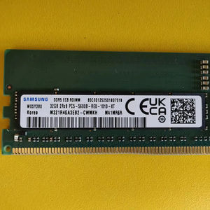 หน่วยความจำเซิร์ฟเวอร์ RDIMM DDR5 32G 6400MHz 5600MHz RAM M321R4GA3EB2 M321R4GA3EB2-CCP M321R4GA3EB0 M321R4GA3EB0-CWM - Product Image 1