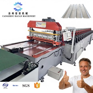 Machine de formage à froid de panneaux de toiture en acier de haute précision à grande vitesse avec empilage, dotée de roulements et d'engrenages - Product Image 1