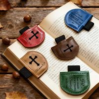 Marcador de Páginas Magnético con Portaplumas |   Marcador de Páginas con Versículo Bíblico en Cuero PU para Amantes de la Lectura y Regalos, Clip para Lectura Diaria