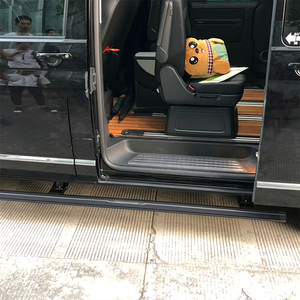 Estribos Laterales Eléctricos de Aleación de Aluminio con Instalación sin Perforación para VW <span class=keywords><strong>Caravelle</strong></span> T6 2016-2020 - Product Image 5