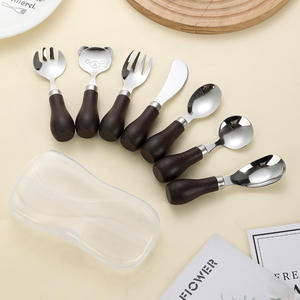 Ensemble de couverts en forme d'ours pour enfants, en acier inoxydable 304, avec manche en bois, design de dessin animé, pour enfants de 12 mois et plus - Product Image 1