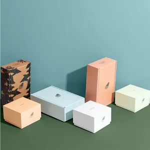 En iyi kutuları Packiging özel lüks manyetik karton ciltli sert hediye pembe kağıt ambalaj kutusu hediye setleri